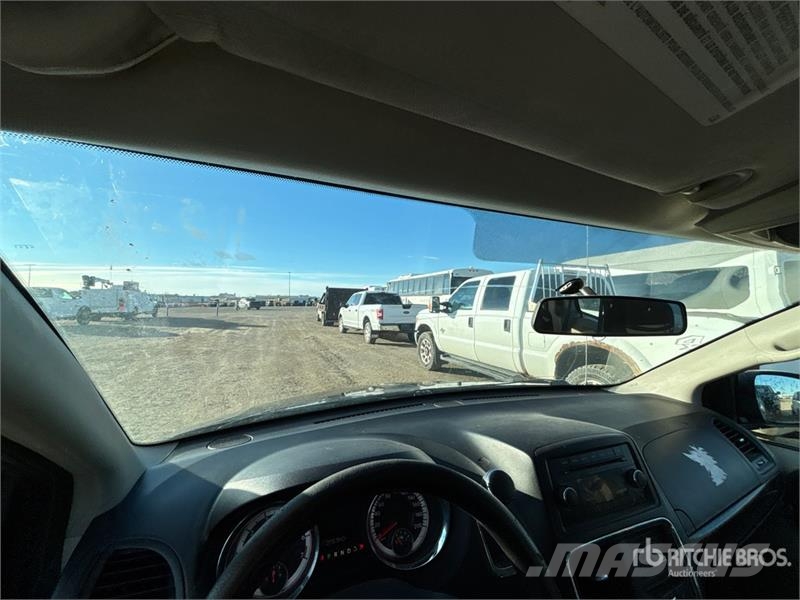 Dodge Grand Caravan Minivan Automobili