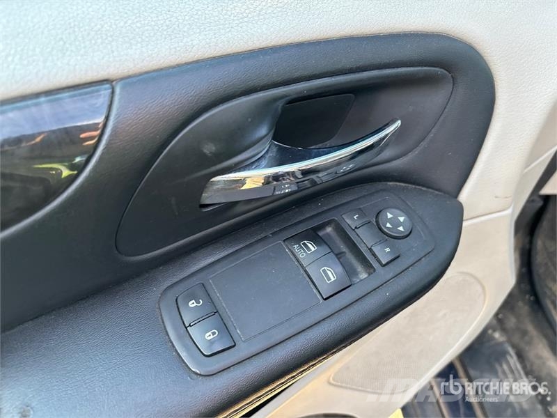 Dodge Grand Caravan Minivan Automobili