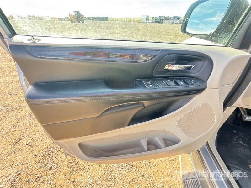 Dodge Grand Caravan Minivan Automobili