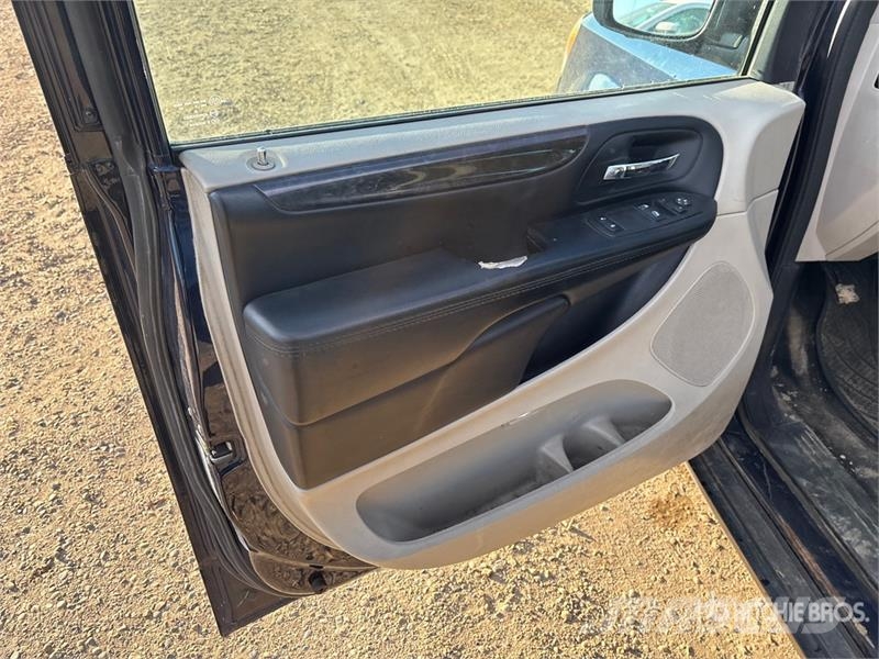 Dodge Grand Caravan Minivan Automobili