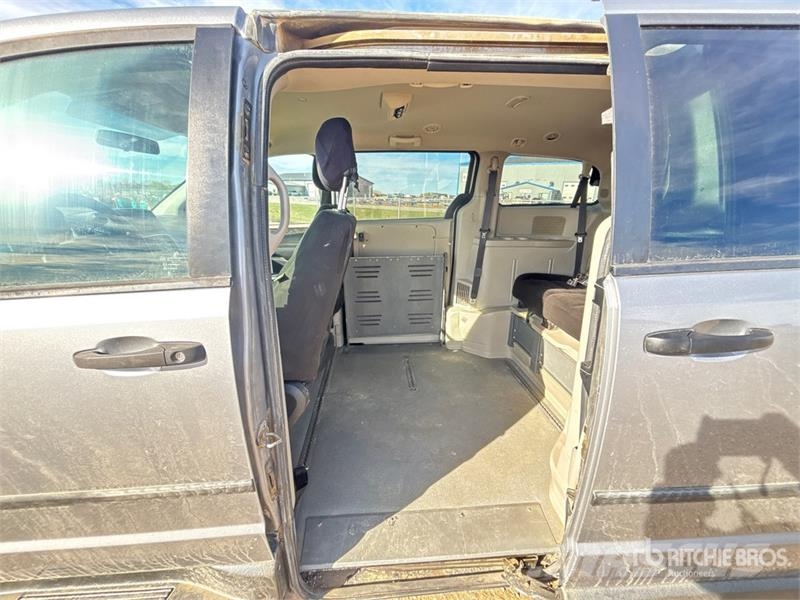 Dodge Grand Caravan Minivan Automobili