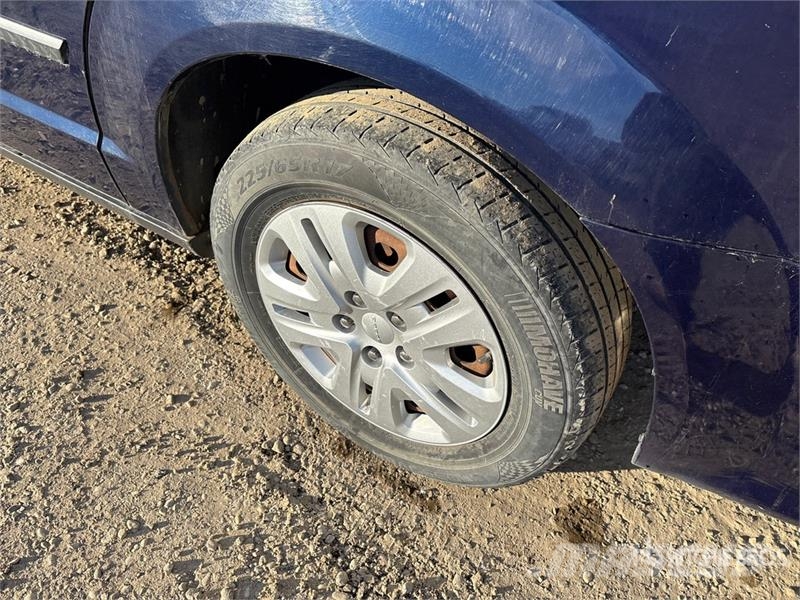 Dodge Grand Caravan Minivan Automobili