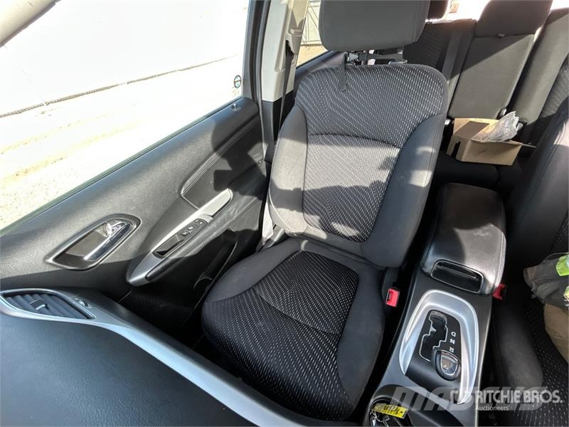 Dodge Journey SXT 4WD SUV Auto