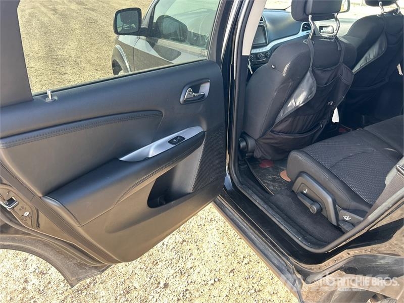 Dodge Journey SXT 4WD SUV Auto