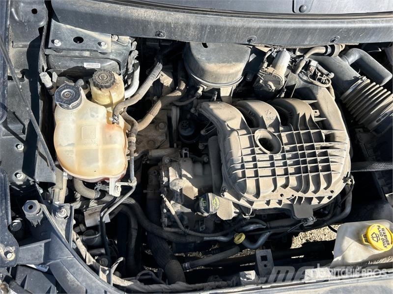 Dodge Journey SXT 4WD SUV Auto