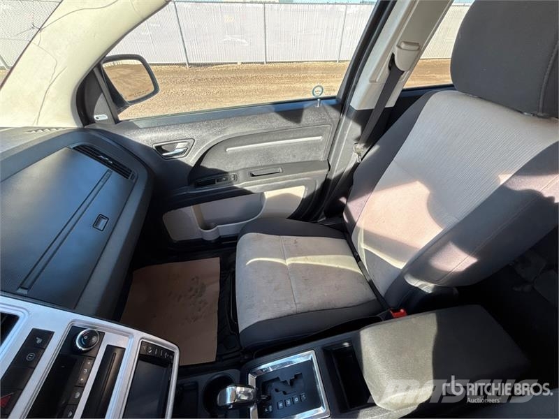 Dodge Journey SXT AWD SUV Легковые автомобили