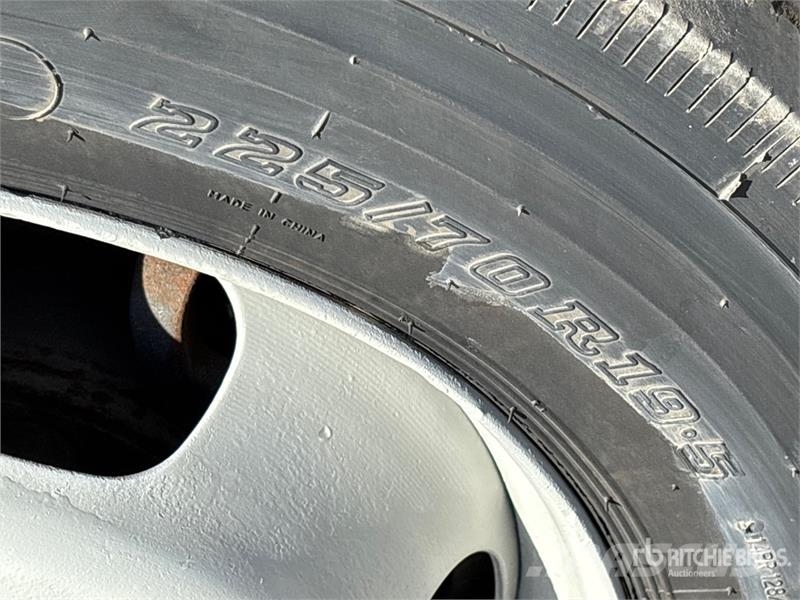 Dodge Knuckle Boom on Dodge Ram 5500 4x4 Boom Truck Kamioni sa kranom
