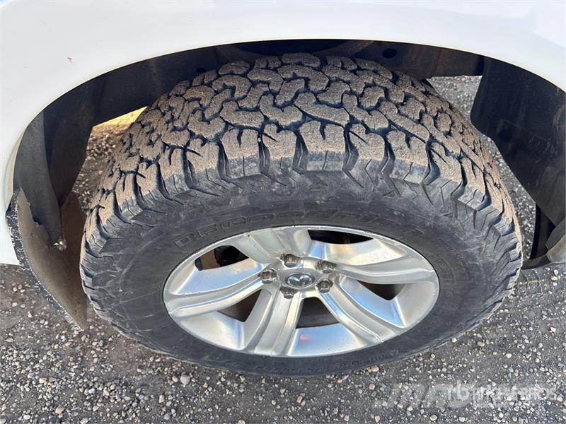 Dodge Ram 1500 Muu
