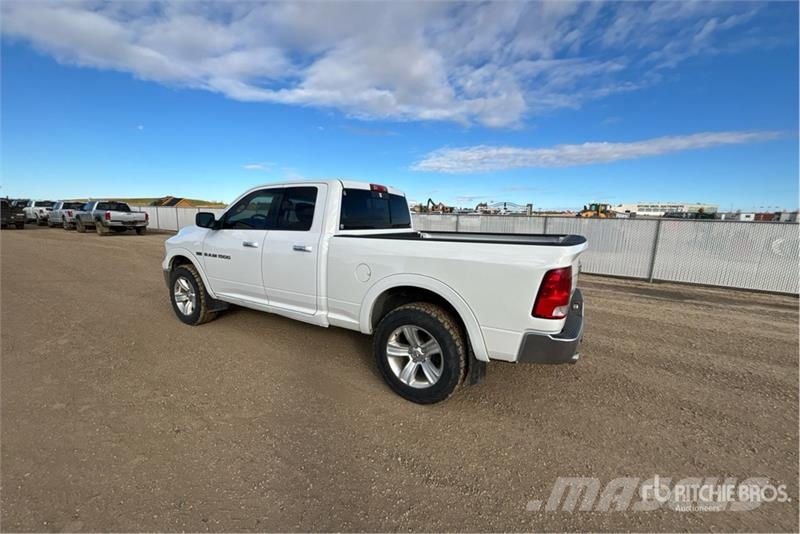 Dodge Ram 1500 Muu