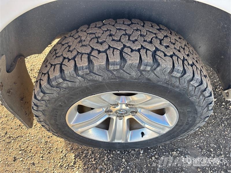 Dodge Ram 1500 Muu