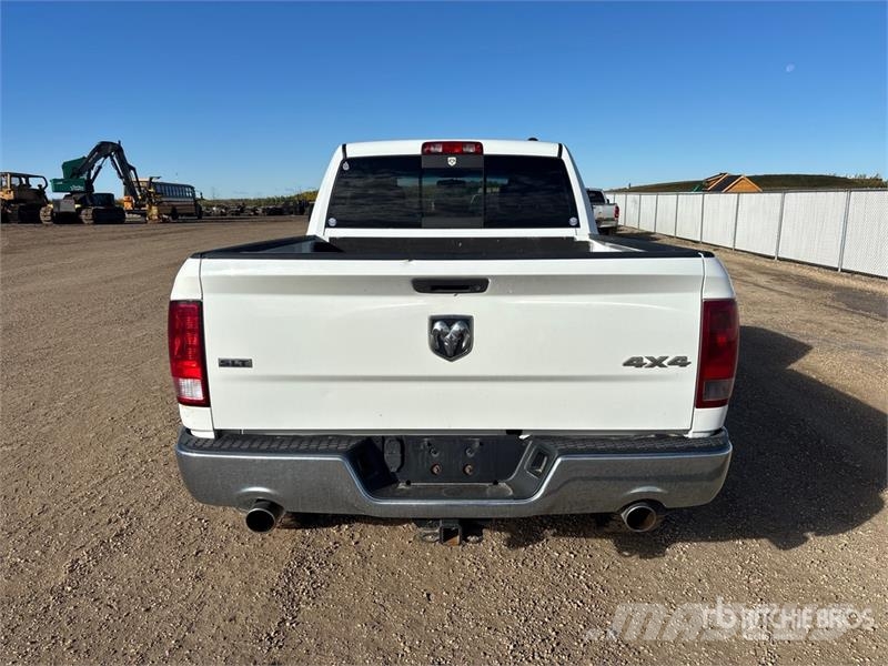 Dodge Ram 1500 Muu