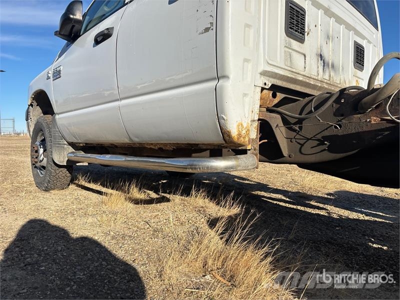 Dodge Ram 2500 Vezetőfülke és belső tartozékok