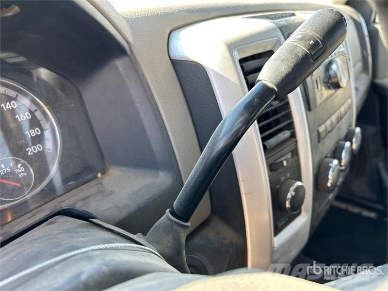 Dodge Ram 2500 Прочие фургоны