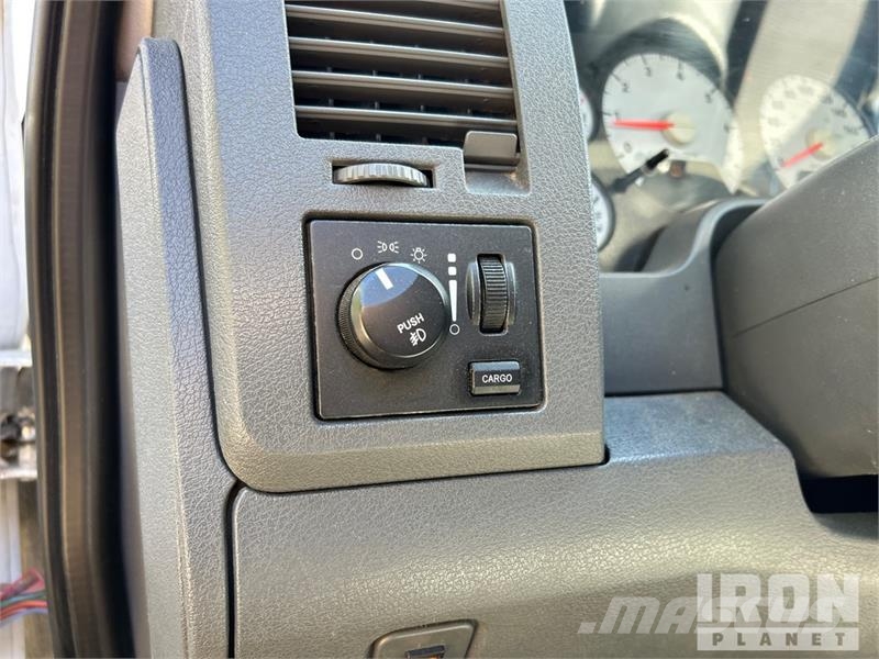 Dodge Ram 2500 Прочие фургоны