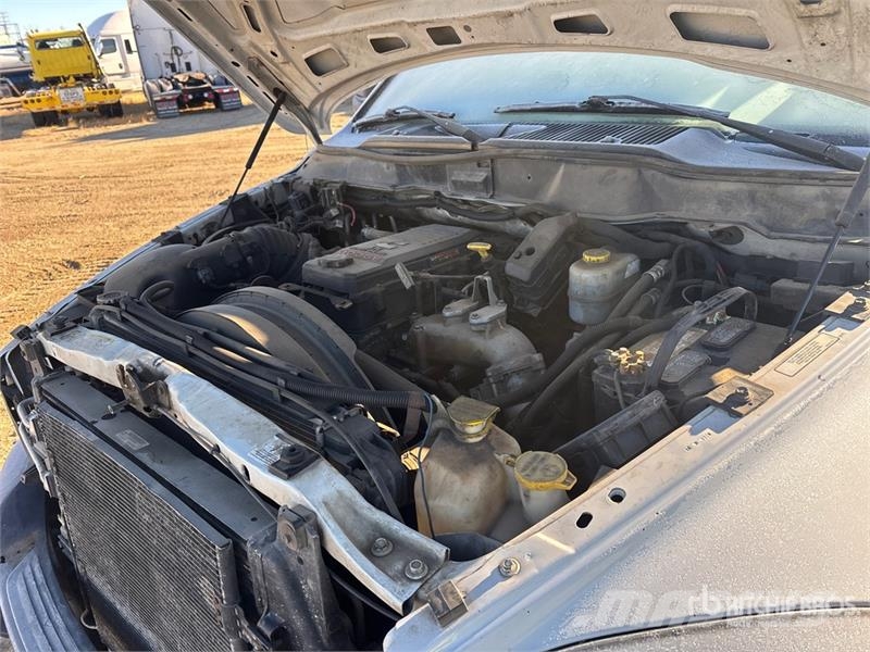 Dodge Ram 2500 Vezetőfülke és belső tartozékok