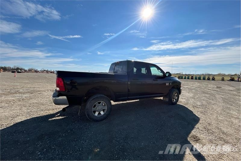 Dodge Ram 2500 Прочие фургоны