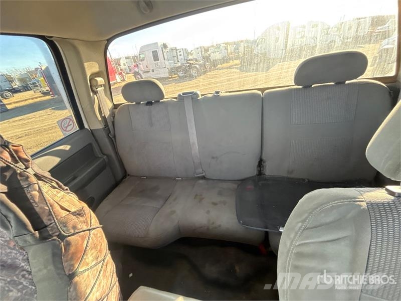 Dodge Ram 2500 Vezetőfülke és belső tartozékok