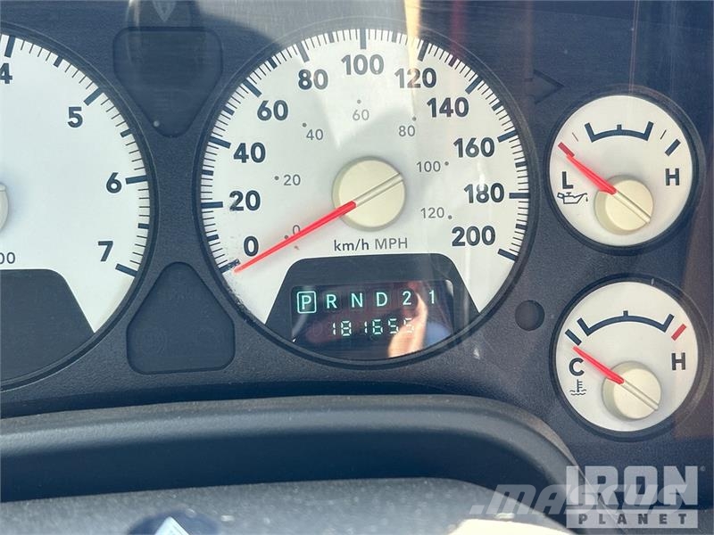 Dodge Ram 2500 Прочие фургоны