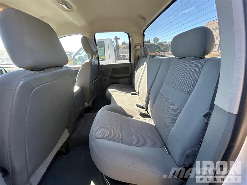 Dodge Ram 2500 Прочие фургоны