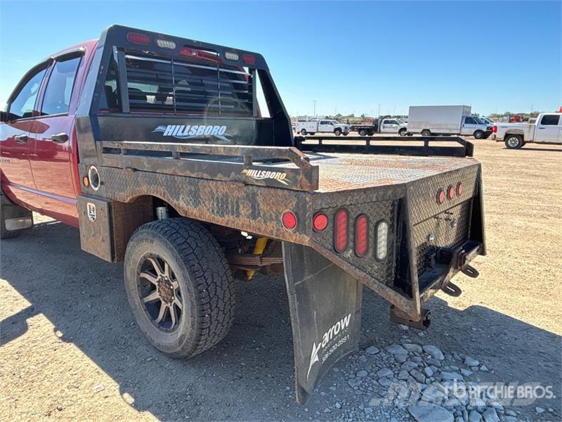 Dodge Ram 2500 4x4 Crew Cab Flatbed Truck Flatbed / Dropside trucks