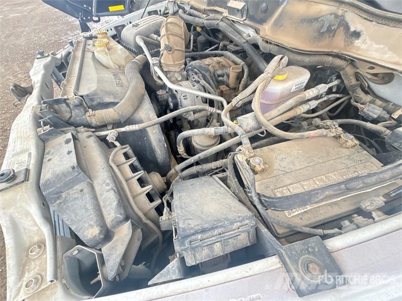 Dodge Ram 3500 4x4 Crew Cab Flatbed Truck Camiones plataforma