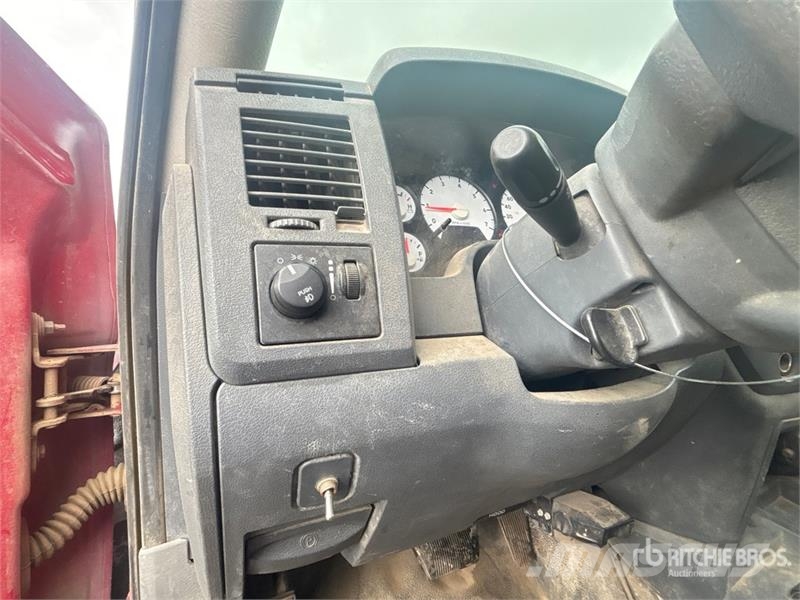 Dodge Ram 3500 4x4 Crew Cab Flatbed Truck Camiones plataforma
