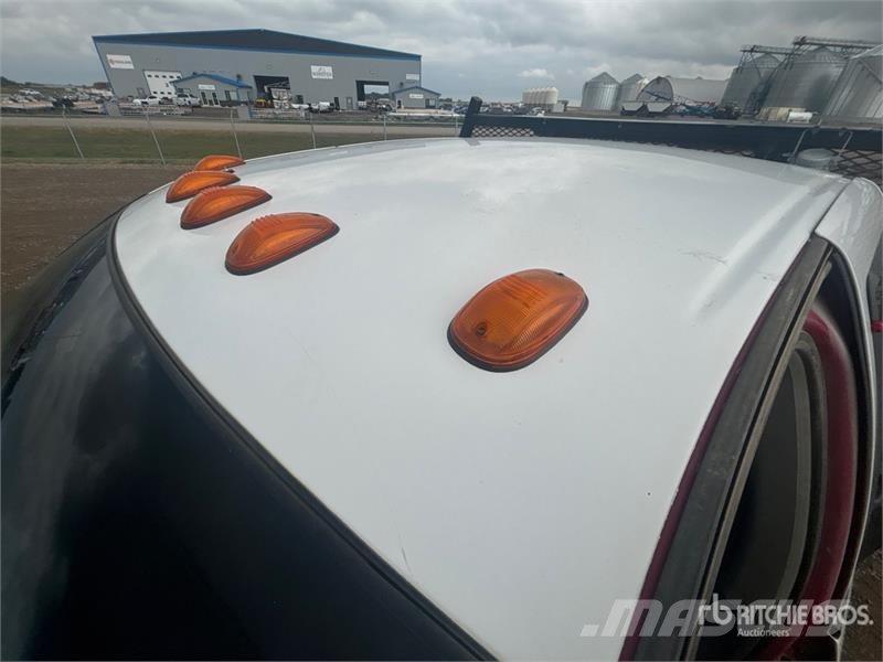 Dodge Ram 3500 4x4 Crew Cab Flatbed Truck Camiones plataforma