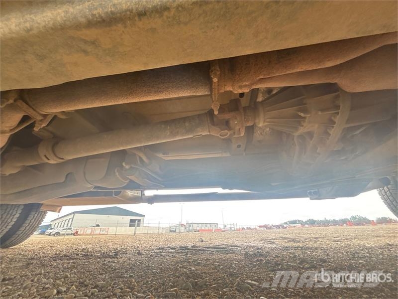 Dodge Ram 3500 4x4 Crew Cab Flatbed Truck Camiones plataforma