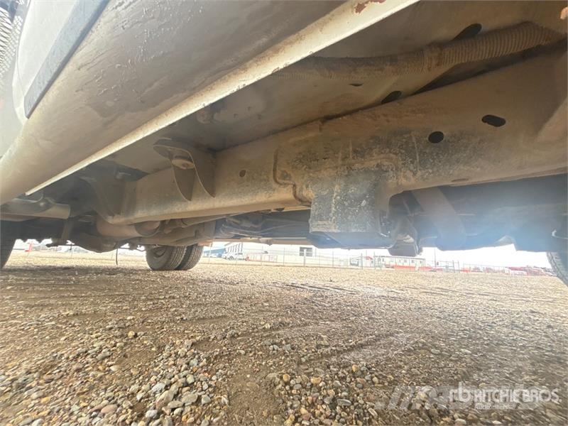 Dodge Ram 3500 4x4 Crew Cab Flatbed Truck Camiones plataforma