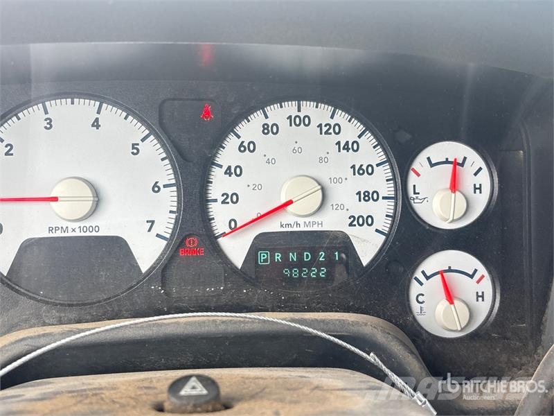Dodge Ram 3500 4x4 Crew Cab Flatbed Truck Camiones plataforma