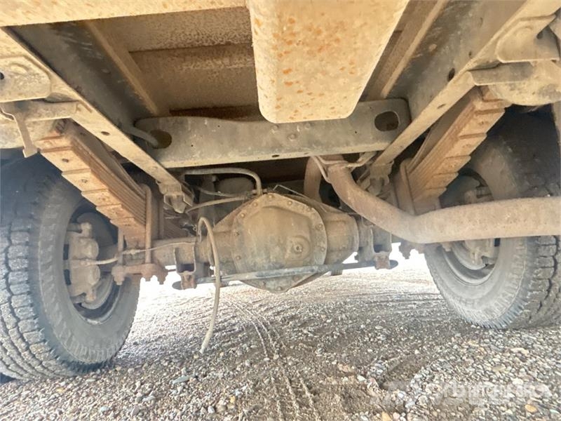 Dodge Ram 3500 4x4 Crew Cab Flatbed Truck Camiones plataforma