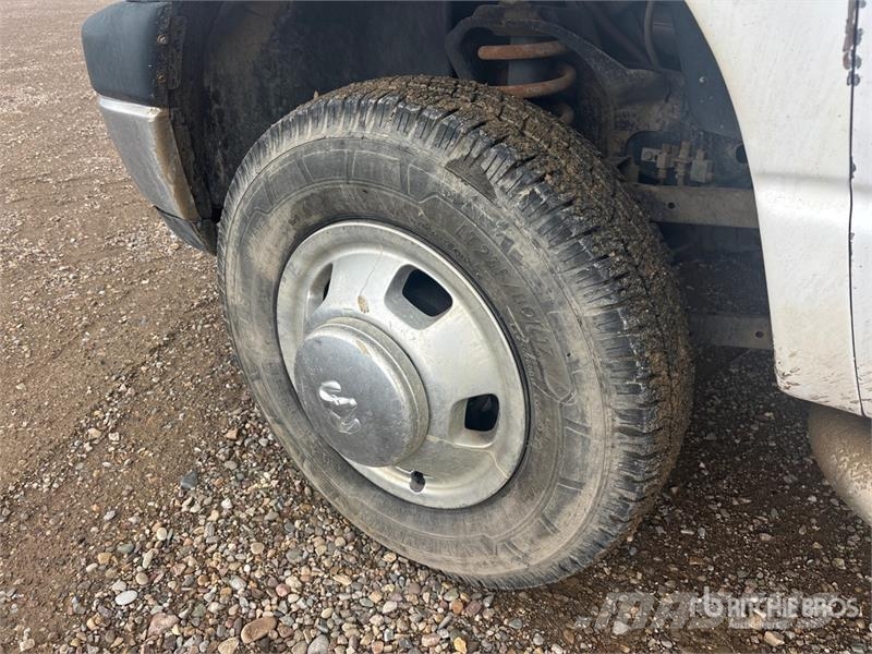 Dodge Ram 3500 4x4 Extended Cab Flatbed Truck Вантажівки-платформи/бокове розвантаження