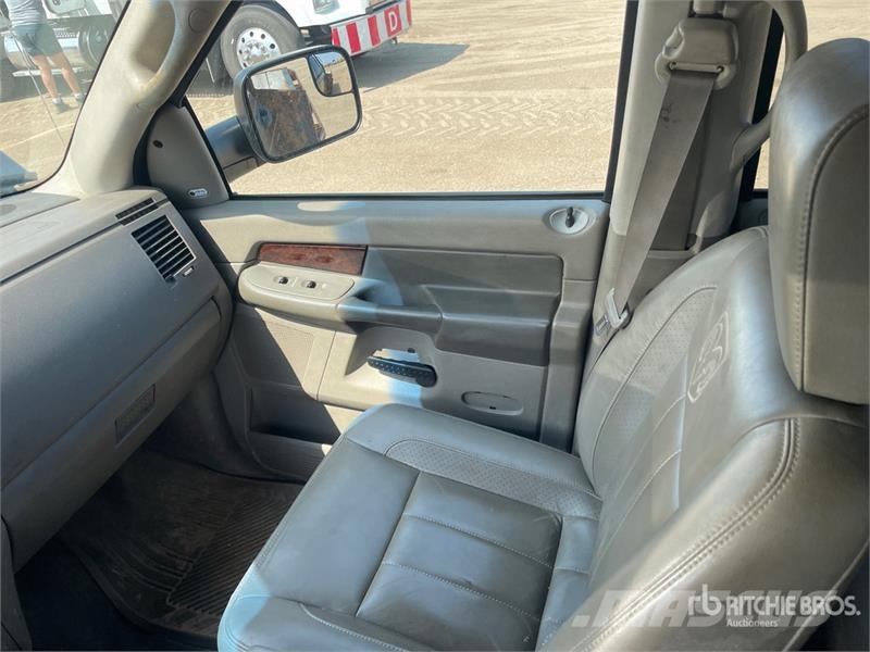 Dodge Ram 4500 Platte bakwagens