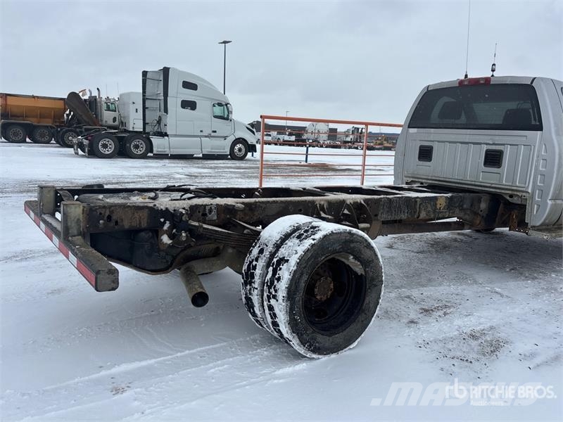 Dodge Ram 5500 كابينة والداخلية