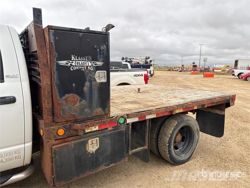 Dodge Ram 5500 Flatbed / Dropside trucks