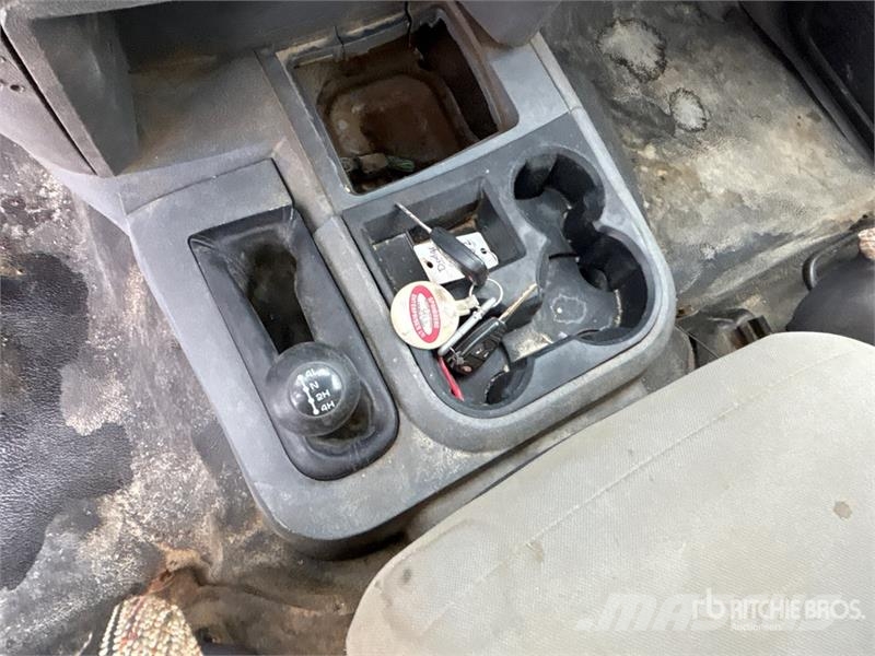 Dodge Ram 5500 كابينة والداخلية