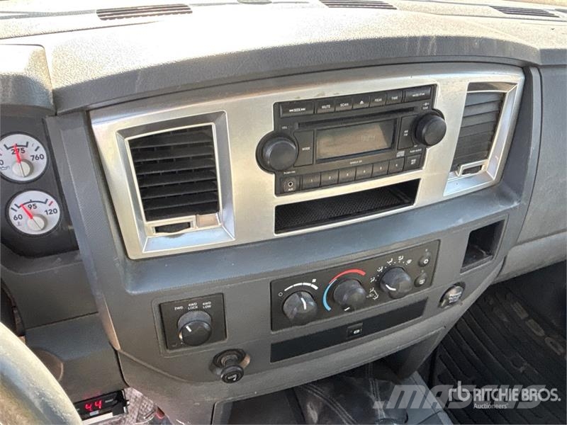 Dodge Ram 5500 Pickup/Sideaflæsning