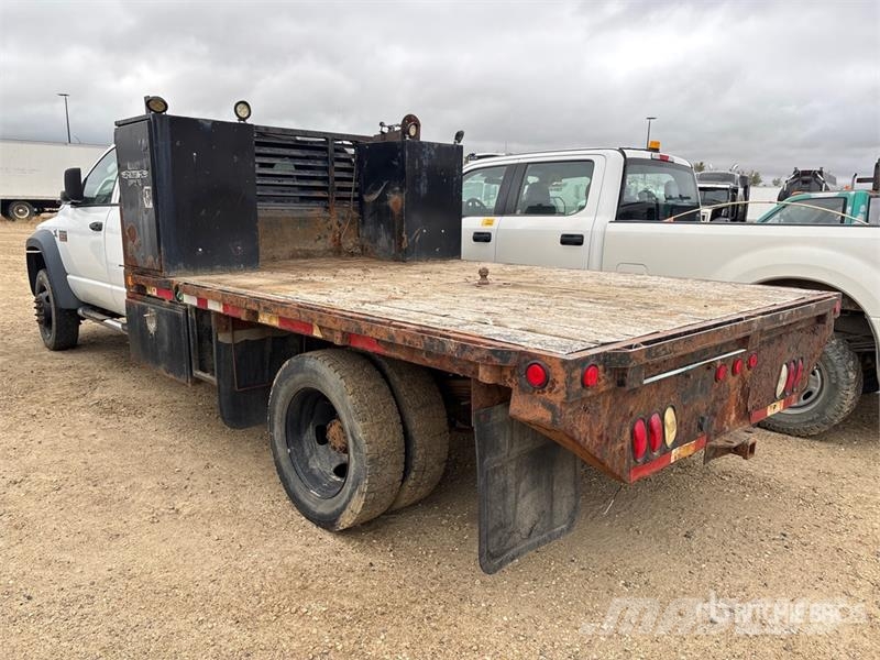 Dodge Ram 5500 Flatbed / Dropside trucks