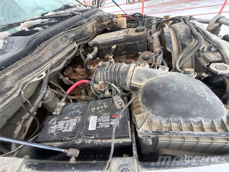 Dodge Ram 5500 كابينة والداخلية