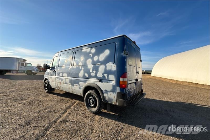 Dodge Sprinter 2500 Cargo Van Lieferwagen
