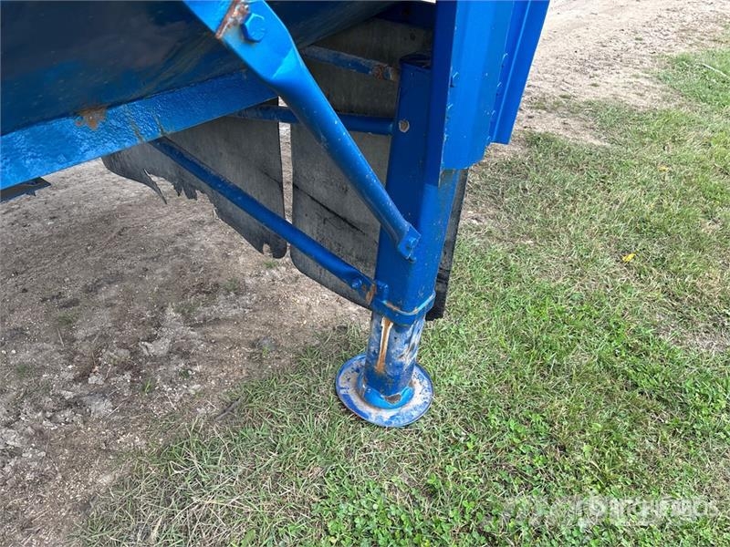Doepker 26 ft Super B-Train Lead Grain Trailer Viljavankrid