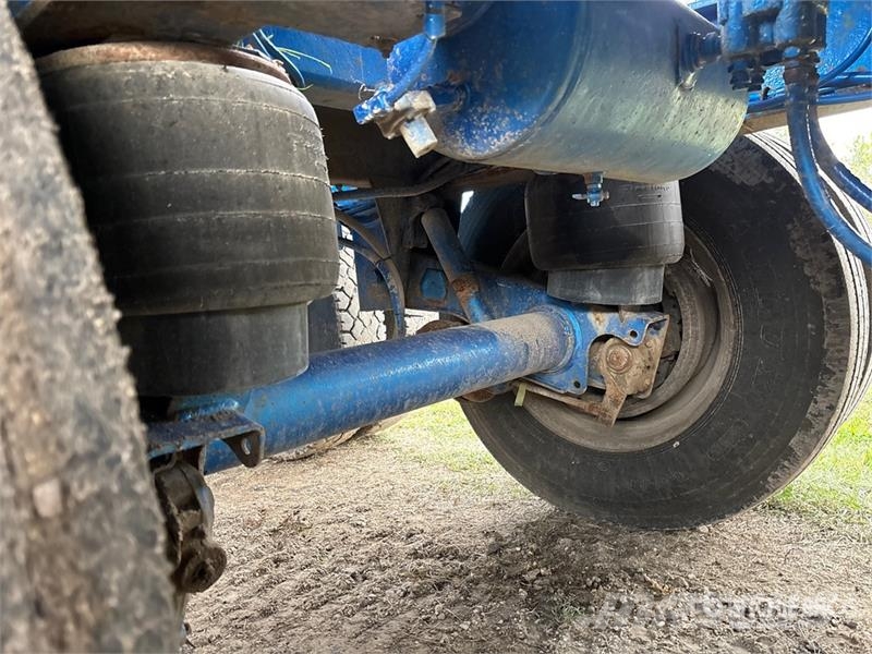 Doepker 26 ft Super B-Train Lead Grain Trailer Viljavankrid