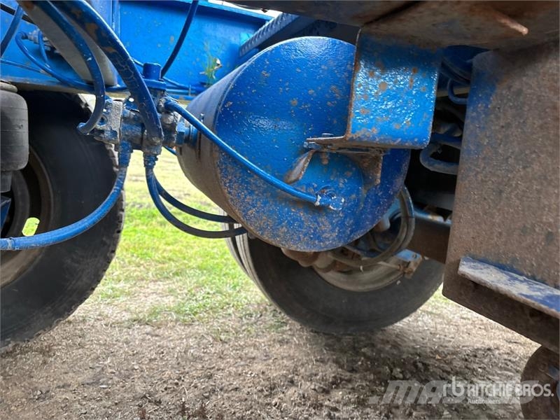Doepker 26 ft Super B-Train Lead Grain Trailer Viljavankrid
