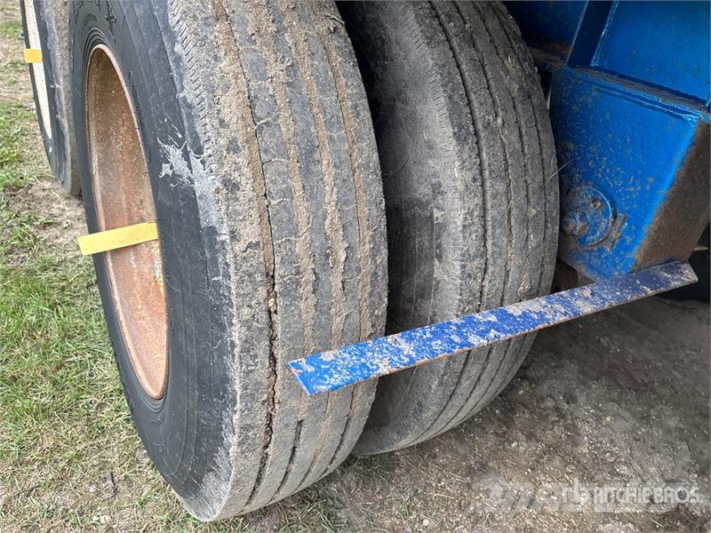 Doepker 26 ft Super B-Train Lead Grain Trailer Viljavankrid