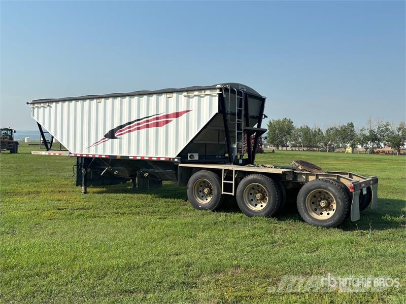 Doepker 27 ft Tri/A Super B-Train Lead Grain Trailer Transbordeur