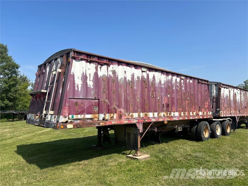 Doepker 28 ft Super B-Train Lead Grain Trailer (Inoperable Graantransportwagen