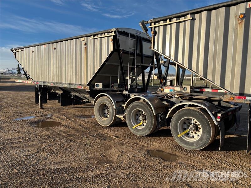 Doepker 28 ft Super B-Train Lead Belly Grain Trailer Grūdų vežimėliai