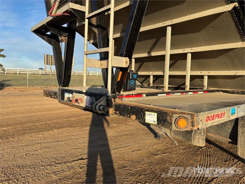 Doepker 28 ft Super B-Train Lead Belly Grain Trailer Grūdų vežimėliai