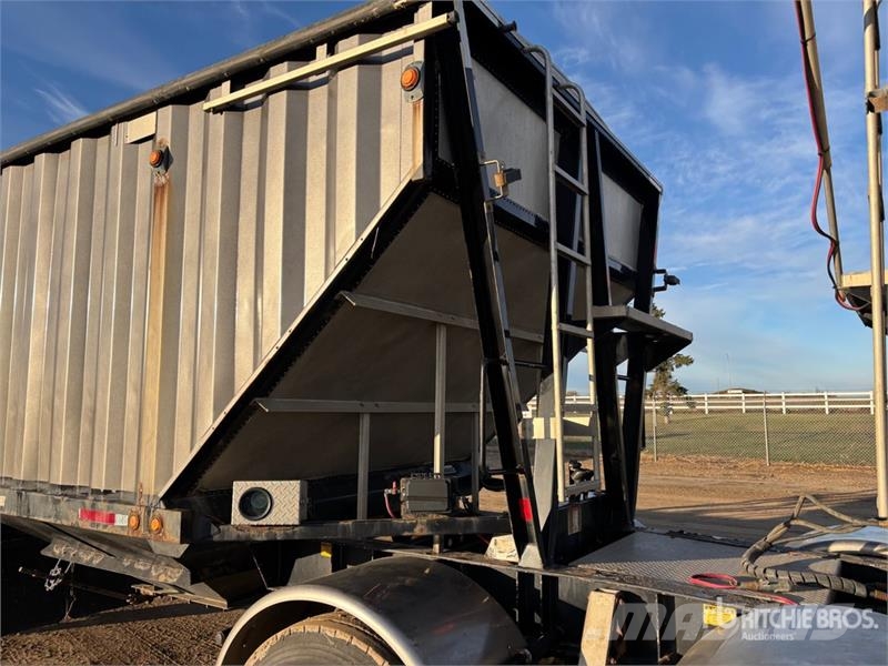 Doepker 28 ft Super B-Train Lead Belly Grain Trailer Grūdų vežimėliai