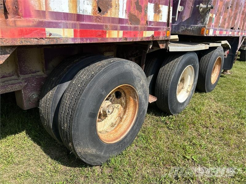 Doepker 28 ft Super B-Train Lead Grain Trailer (Inoperable Graantransportwagen